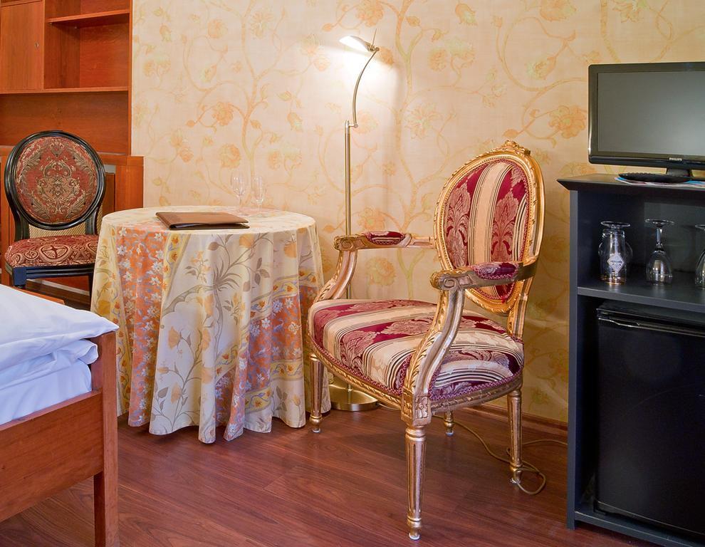 Zum Kranz Garni Hotel Bad Rippoldsau Bilik gambar